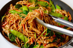 Chicken Lo Mein