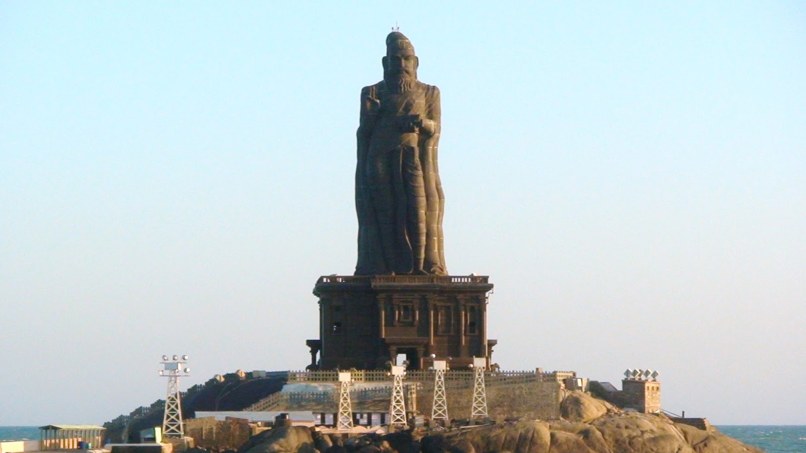 A colossal monument for the Tamil bard Thiruvalluvar (1 to ...