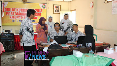 Peringati Hari Guru Nasional, PGRI Cabang Pituruh Adakan Diklat Kurikulum 2013 