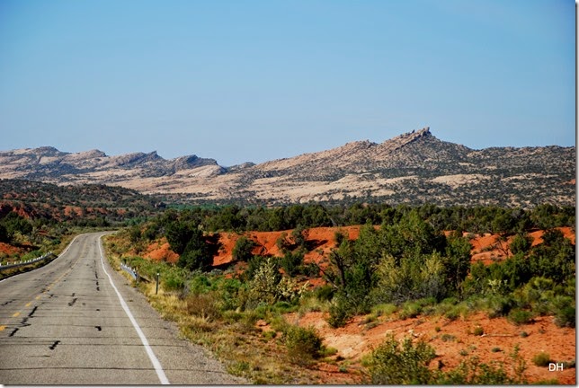 05-20-14 A SR95 Blanding to Hanksville (13)a