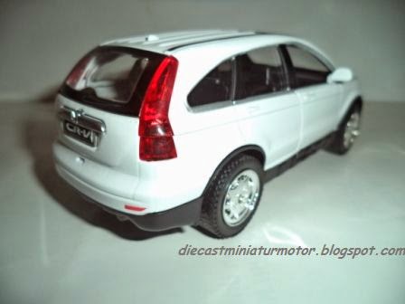 Diecast Mobil Honda CR V Mainan Replika Miniatur Skala 1 