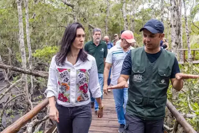Governo de SP assinou convênio inédito para operação de turismo ecológico por comunidades tradicionais no Vale do Ribeira