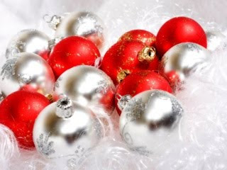 Red And White Christmas Wallpapers