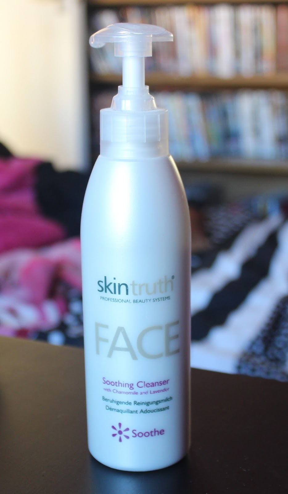 Skintruth Soothing Cleanser