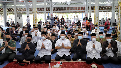 Covid-19 Terkendali,  Yana Perisahkan Umat Islam Kota Bandung  Salat Idulfitri