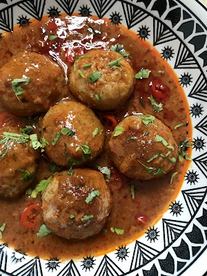 Albóndigas con salsa Tikka Masala. Receta en CrockPot y Tradicional