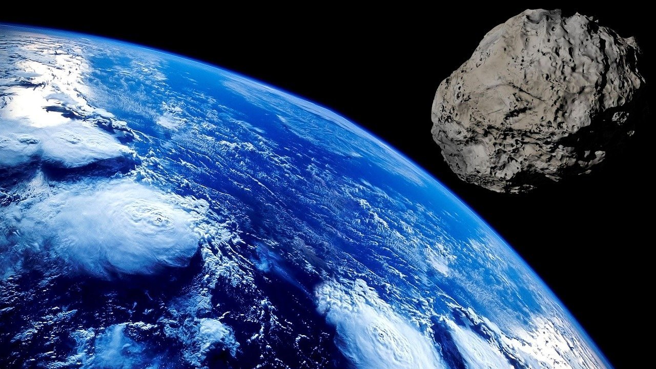 Un enorme asteroide pasará 'cerca' de la Tierra este viernes