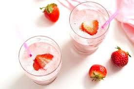 Strawberry Banana Smoothie #healthydrink #easyrecipe #cocktail #smoothie