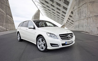 2011 Mercedes-Benz R-Class First Look