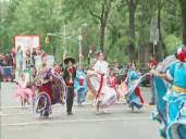 La comunidad mexicana celebró este domingo el desfile conmemorativo del cinco de mayo