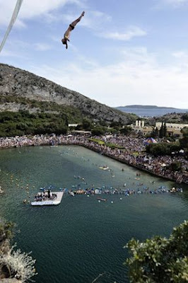 Red Bull Cliff Diving Seen On coolpicturesgallery.blogspot.com