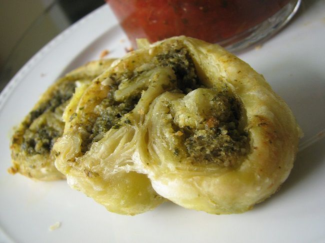 Pesto Palmiers