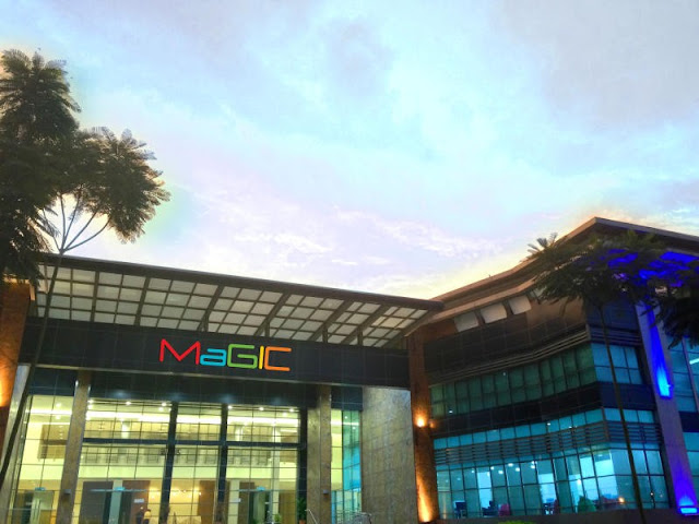 MaGIC dan MRANTI menyediakan makmal fabrikasi, bengkel, dan peralatan moden seperti pencetak 3D, mesin CNC, dan pemotong laser.