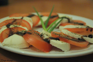 Caprece, Mozarella z pomidorami, Sos balsamiczny, Z pasji dla pasji