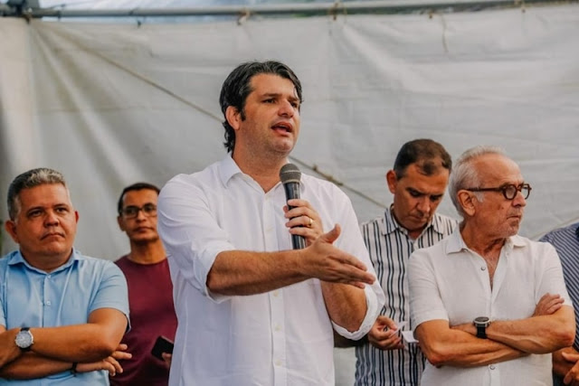 Cícero Lucena e Leo Bezerra entregam pavimentação no Planalto da Boa Esperança