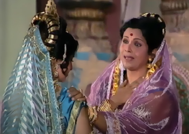 Sumitra and Kaushalya