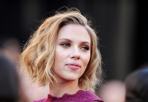 scarlett johansson oscars 2010. 2010, Scarlett