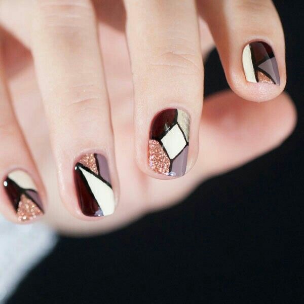 Nail arts