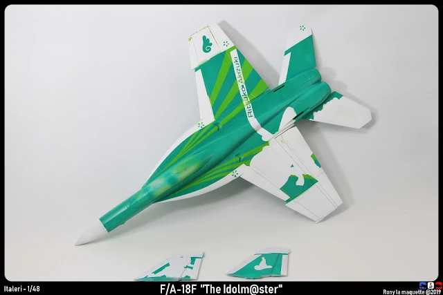 Réalisation de la peinture du F/A 18 Idolmaster d'Italeri