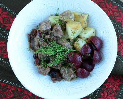 Beef Stew with Cranberries ♥ KitchenParade.com, an old Swedish recipe and easy weeknight stew, just beef slow-cooked with onion and cranberry.