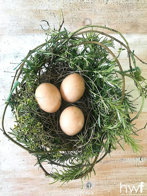 spring,garden style,inspired by nature,wreaths,nests,DIY,diy decorating,home decor,seasonal,tutorial,outdoors,rustic style,natural elements,neutrals,garden art,on the porch,re-purposed,farmhouse style,living nest,wreath as nest,spring nest,spring plants.