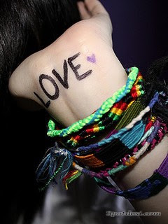 Awesome Bracelets Profile Pictures:Display Pictures 2011