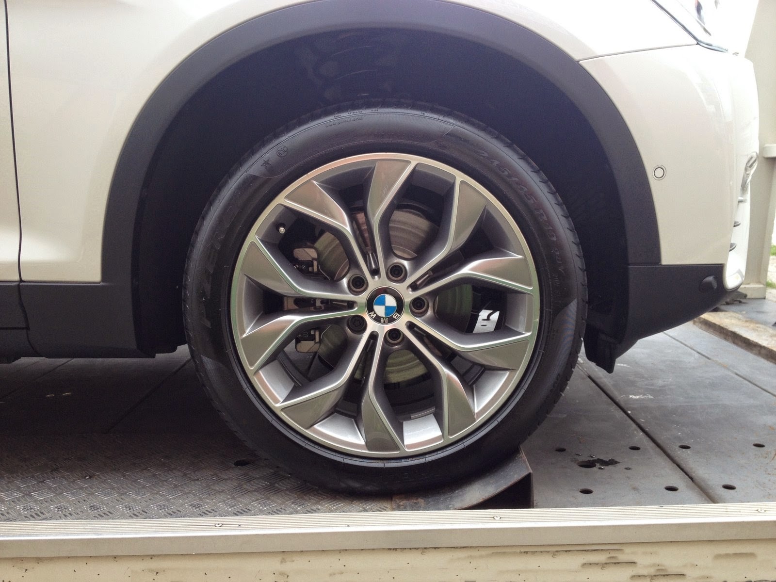 BMW X4 XDrive28i 2015: fotos, preço e informações
