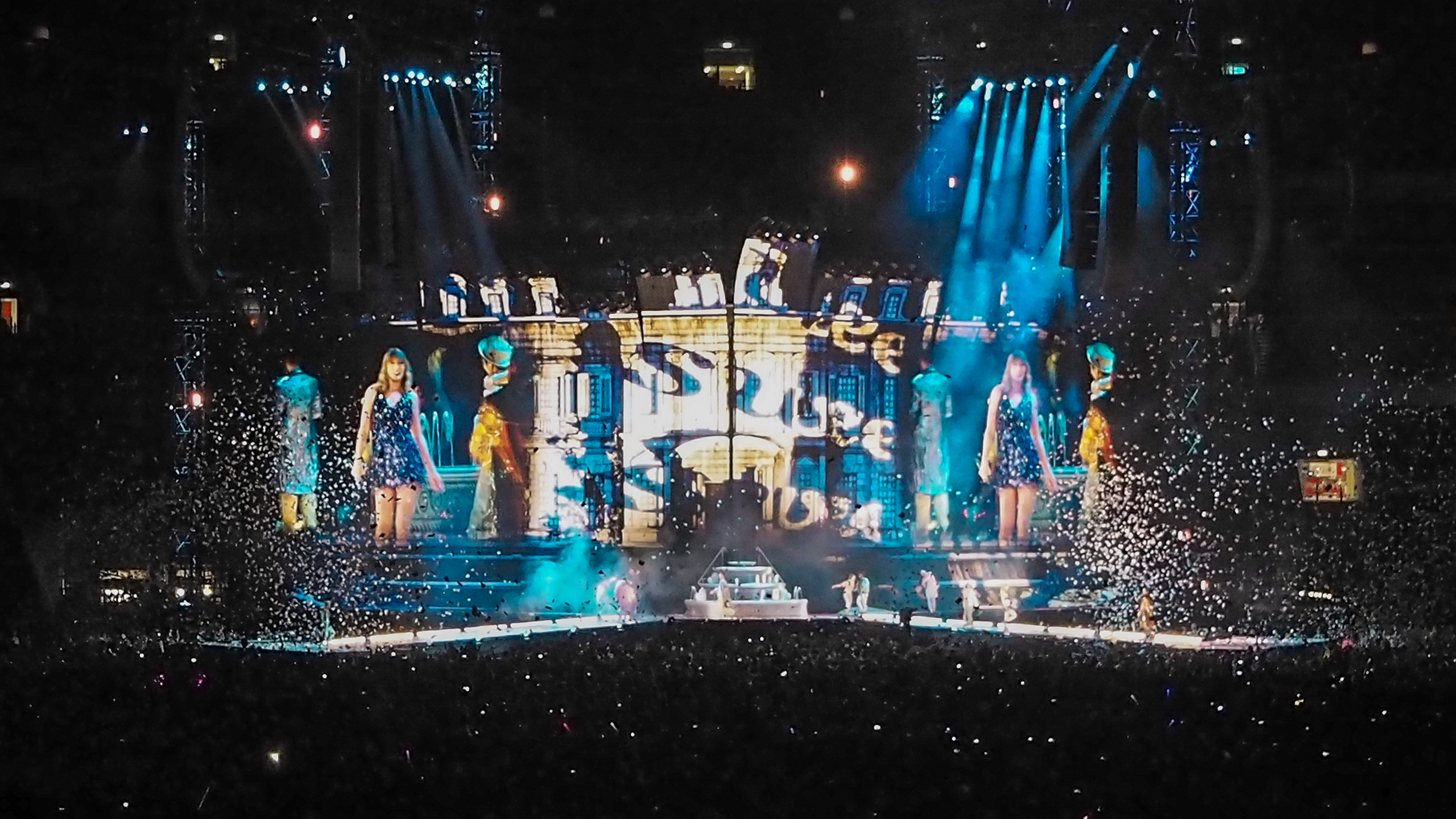 Taylor Swift's Reputation Stadium Tour London 2018. Wembley Stadium Stage, This Is Why We Can't Have Nice Things Tour Closer
