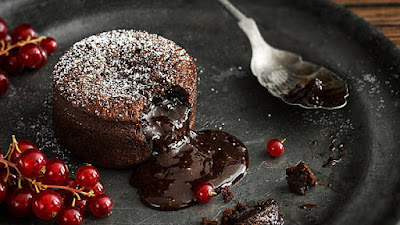 Quick and Delicious Hot Dessert Recipe: Warm Chocolate Lava Cakes