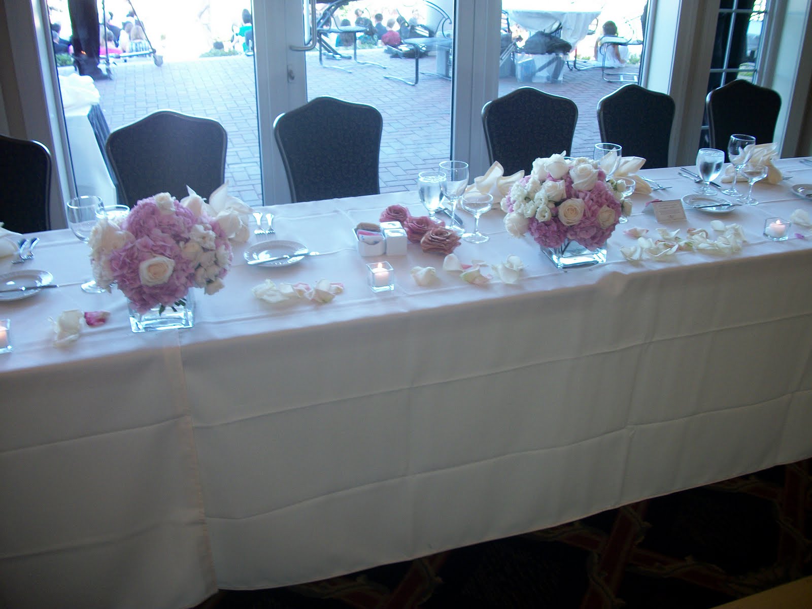 candy bar at wedding