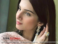 student of the year 2 actress name, tara sutaria side face beautiful pic for tablet, computer screen 1024x768 size along ear tops and big finger ring