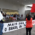 Manifestantes impedem entrada de funcionários em empresa e Polícia Militar é acionada