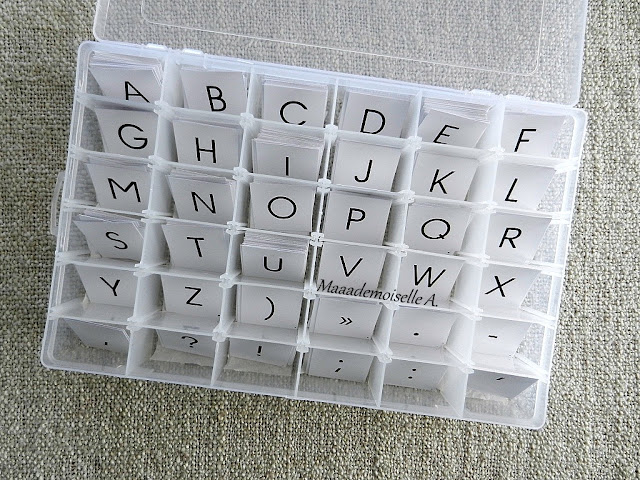 || Lettres mobiles, Cursif ou Script rangées dans leur boite