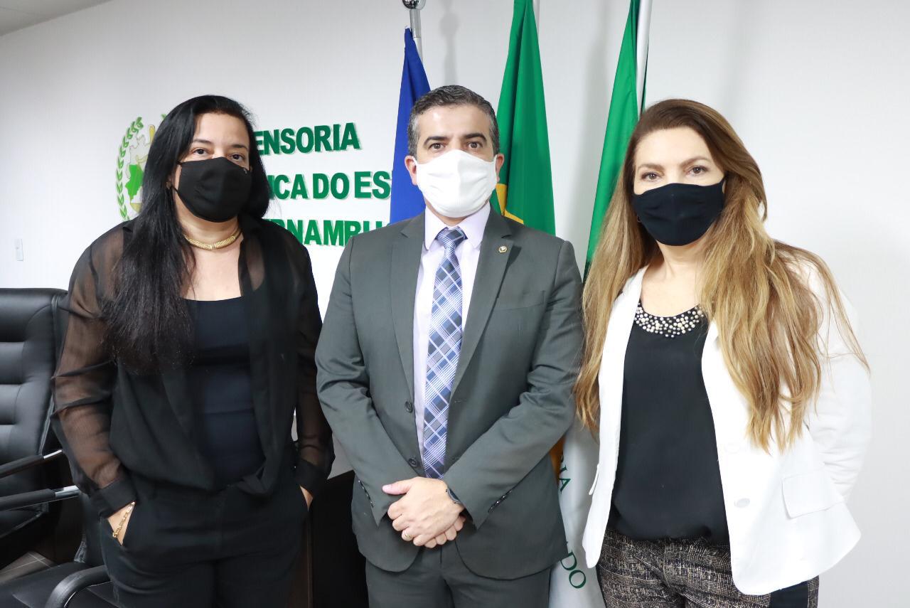 Defensoria PE se alia à campanha Unidos Pela Vacina