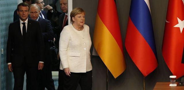 Γιατί η Γερμανία δεν προσκάλεσε την Ελλάδα στη Διάσκεψη για τη Λιβύη
