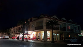 A cidade de Santa Maria, Ilha do Sal, à noite