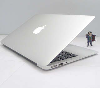 MacBook Air Core i5 (11-inch, Early 2015)