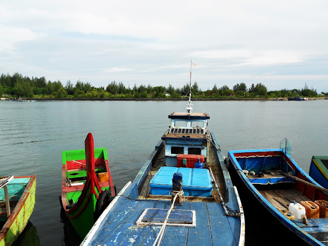 Suatu Pagi Di Muara Pantai Ulee Lheu