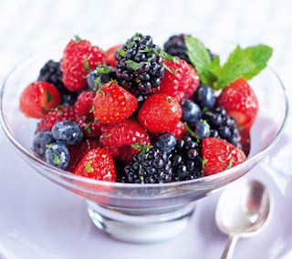 mixed berry salad recipe