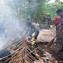 Warga dan Aparat Kerja Bakti Bersih Lingkungan Pasar Ciniru