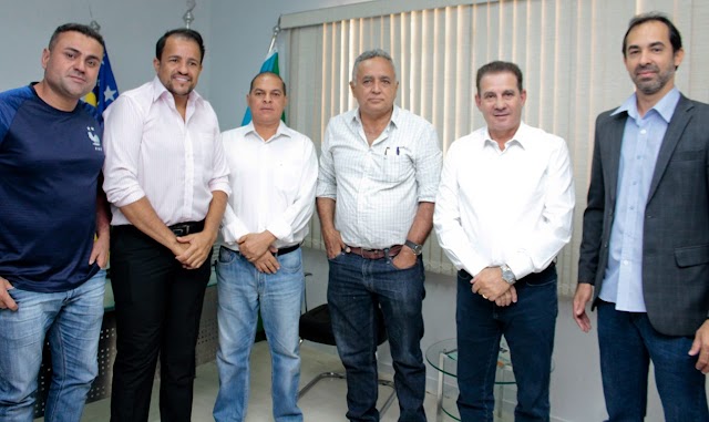 Senador Canedo: Vanderlan Cardoso busca aproximação com Prefeito Divino Lemes