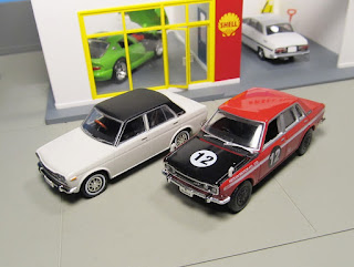 tomica limited vintage nissan bluebird