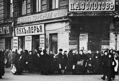 Cola del Pan - Petrogrado 1917