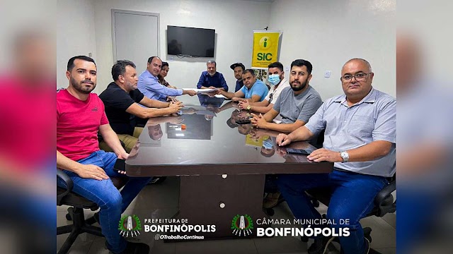 Bonfinópolis: Prefeitura, câmara e comerciantes se reunem para discutir sobre o horário de funcionamento do comércio