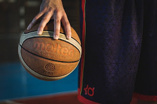 Gerak Mengoper Bola Basket Yang Paling Benar