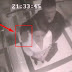 (VIDEO) Rakaman CCTV Seorang Pemuda Sedang Berusaha Meraba Seorang Wanita Dalam Lif