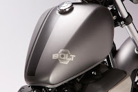 Star Motorcycles Bolt R-Spec (2014) Tank Detail