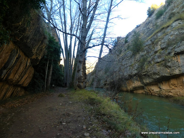 paseo fluvial por Albarracín