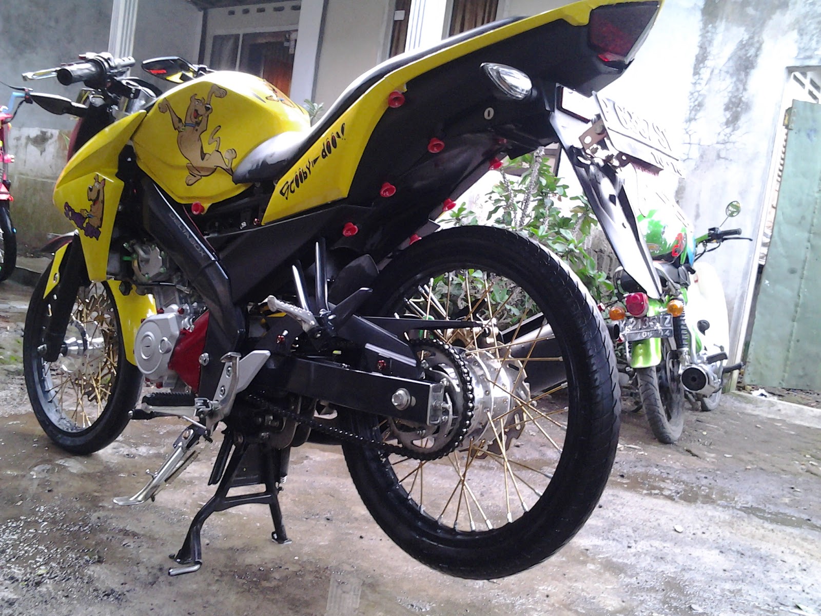 Modifikasi Vixion Ban Kecil 2015 Terkeren Sound Modif