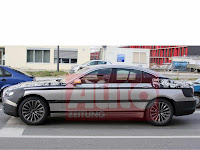 09 BMW 7 Series Spy Photo